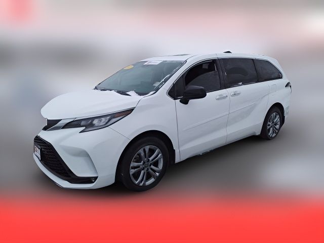 2022 Toyota Sienna XSE