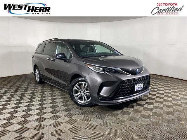 2022 Toyota Sienna XSE