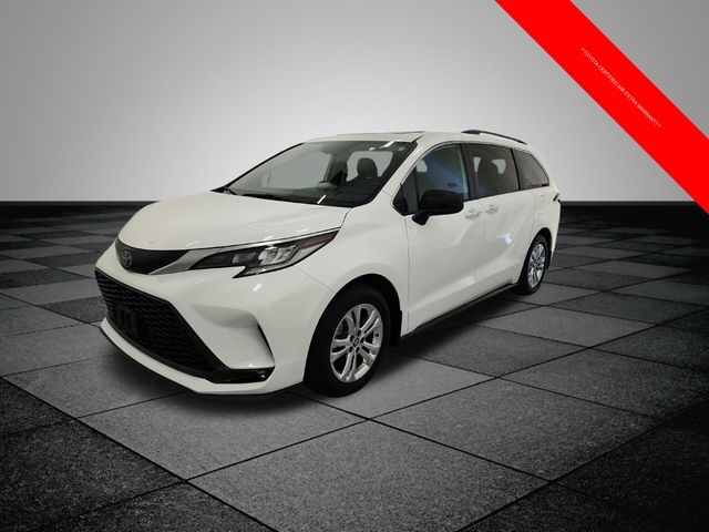 2022 Toyota Sienna XSE