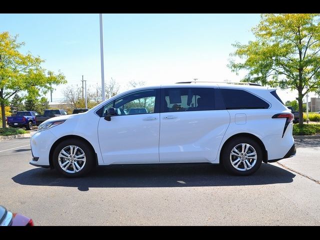 2022 Toyota Sienna XSE