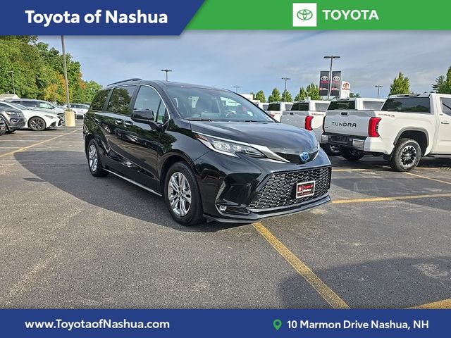 2022 Toyota Sienna XSE