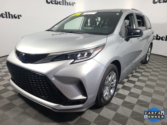 2022 Toyota Sienna XSE