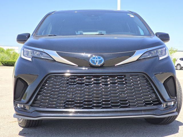 2022 Toyota Sienna XSE