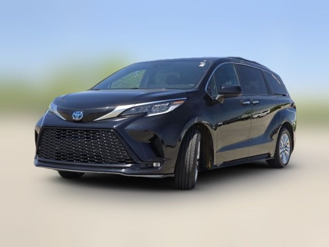 2022 Toyota Sienna XSE