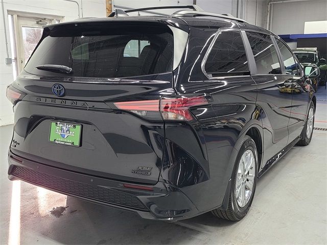 2022 Toyota Sienna XSE