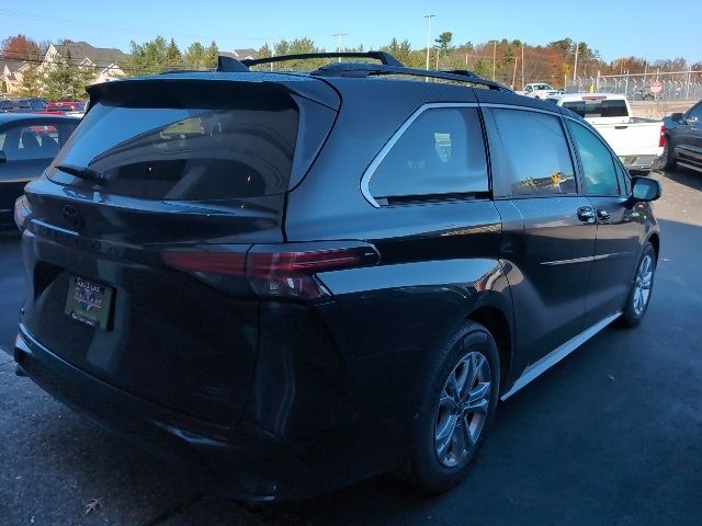 2022 Toyota Sienna XSE