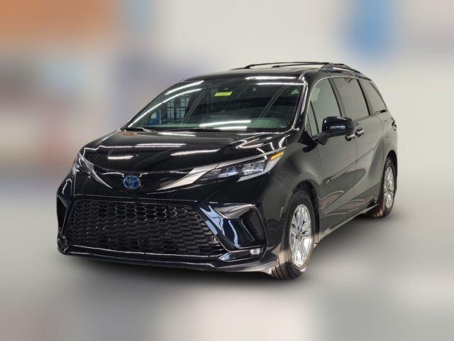 2022 Toyota Sienna XSE