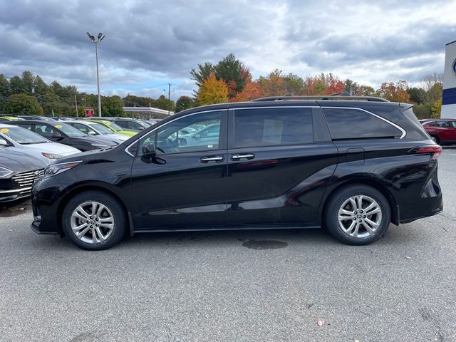 2022 Toyota Sienna XSE