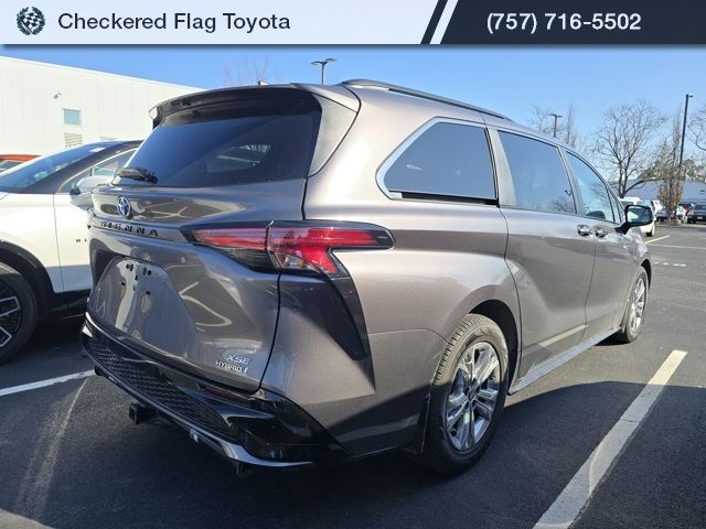 2022 Toyota Sienna XSE