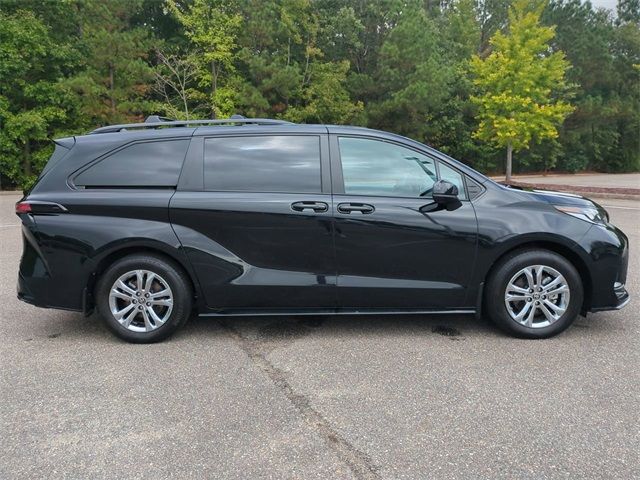 2022 Toyota Sienna XSE