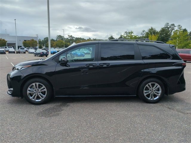 2022 Toyota Sienna XSE