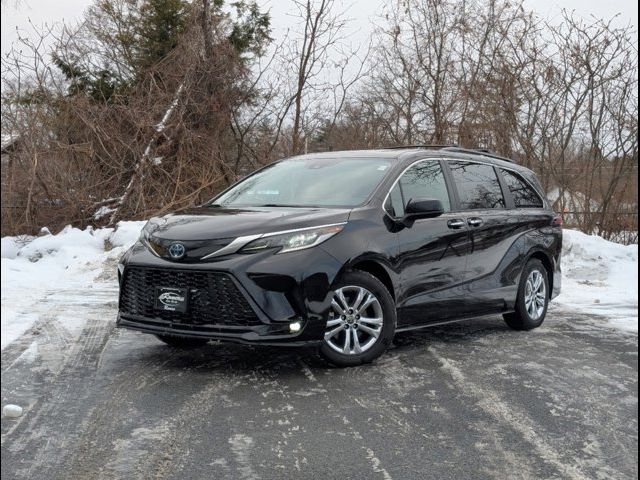 2022 Toyota Sienna XSE