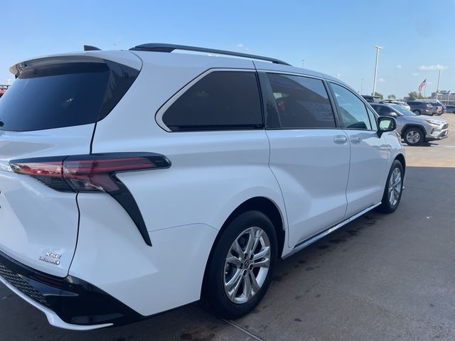 2022 Toyota Sienna XSE