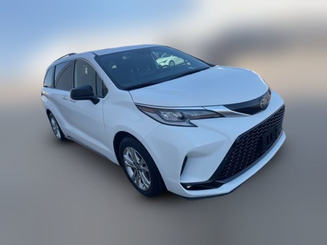 2022 Toyota Sienna XSE