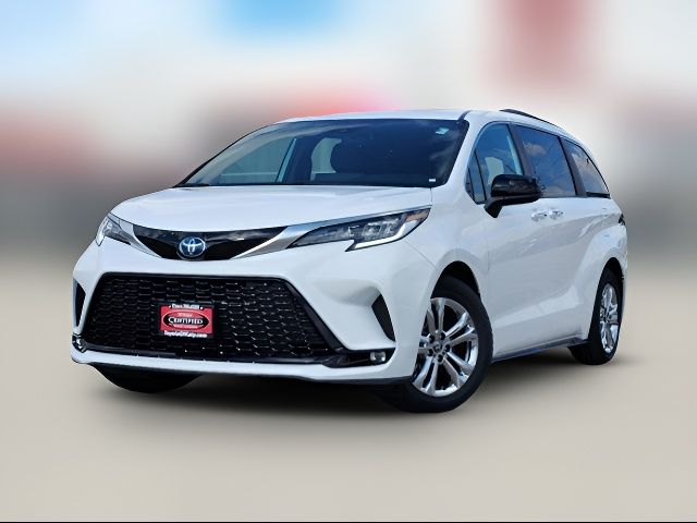 2022 Toyota Sienna XSE