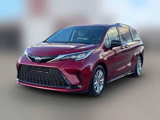 2022 Toyota Sienna XSE