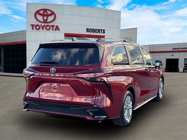 2022 Toyota Sienna XSE