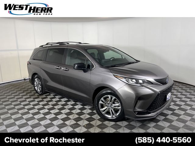 2022 Toyota Sienna XSE