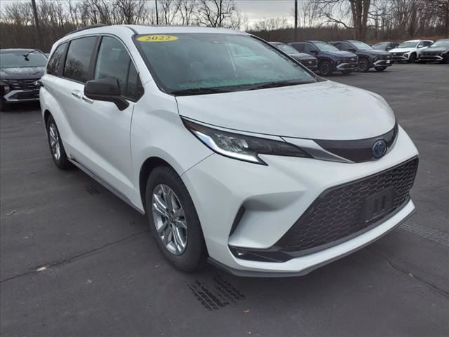 2022 Toyota Sienna XSE