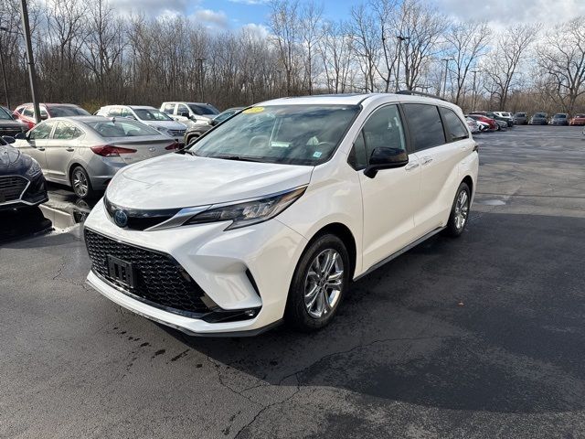 2022 Toyota Sienna XSE