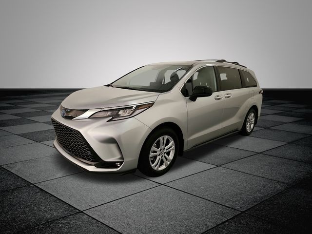 2022 Toyota Sienna XSE