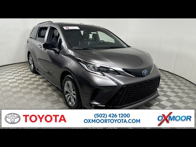 2022 Toyota Sienna XSE