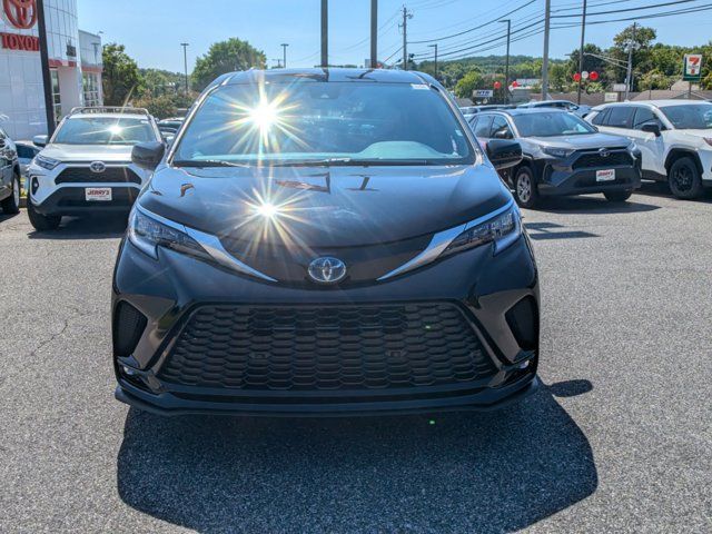 2022 Toyota Sienna XSE