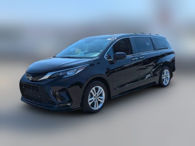 2022 Toyota Sienna XSE