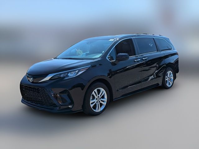 2022 Toyota Sienna XSE