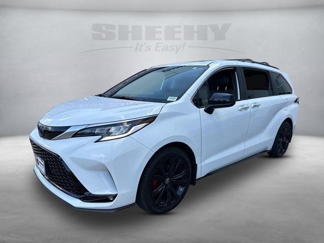 2022 Toyota Sienna XSE