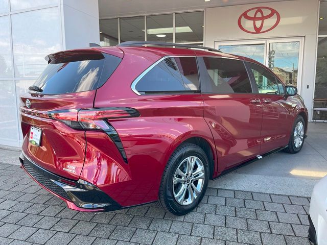 2022 Toyota Sienna XSE