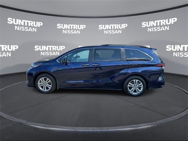 2022 Toyota Sienna XSE