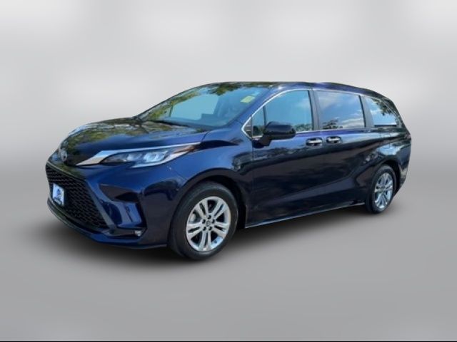 2022 Toyota Sienna XSE