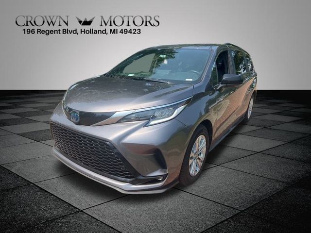 2022 Toyota Sienna XSE