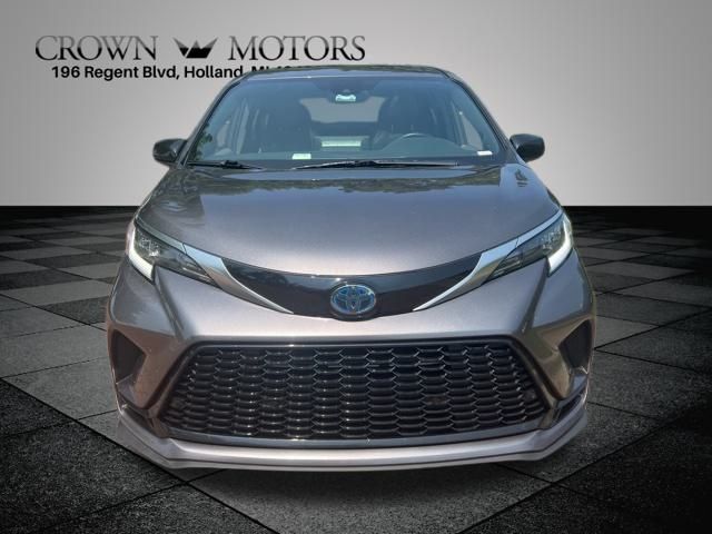 2022 Toyota Sienna XSE