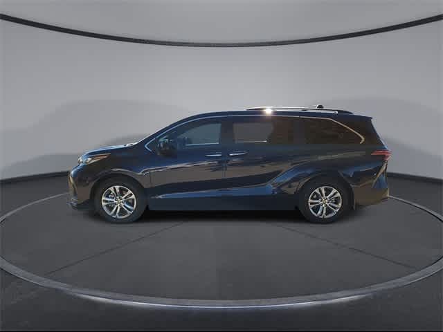 2022 Toyota Sienna XSE