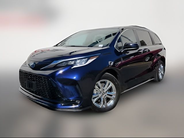 2022 Toyota Sienna XSE