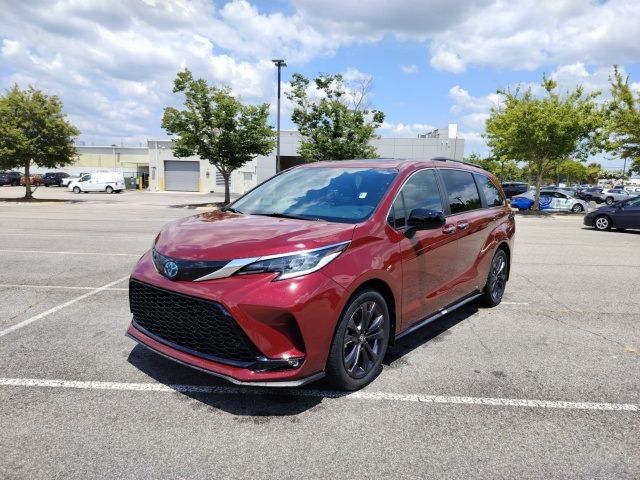 2022 Toyota Sienna XSE