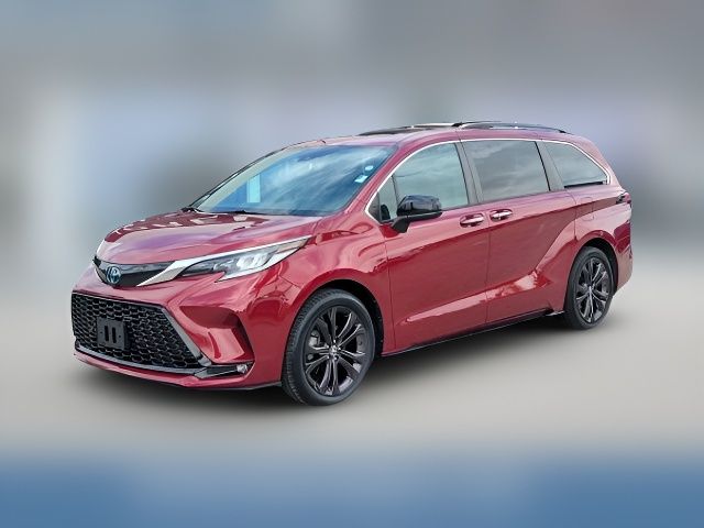 2022 Toyota Sienna XSE