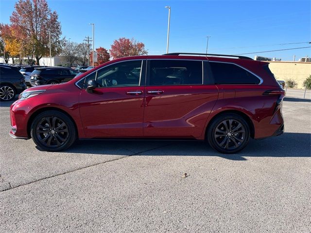 2022 Toyota Sienna XSE