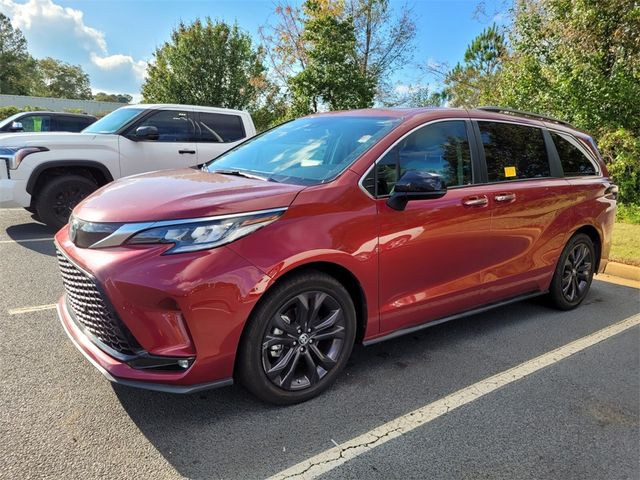 2022 Toyota Sienna XSE