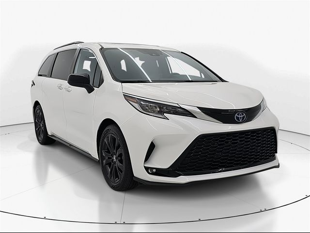 2022 Toyota Sienna XSE