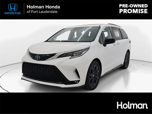 2022 Toyota Sienna XSE