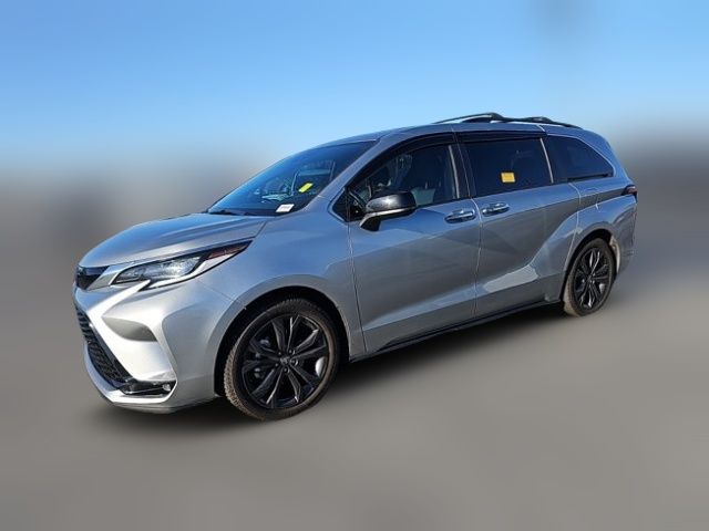 2022 Toyota Sienna XSE