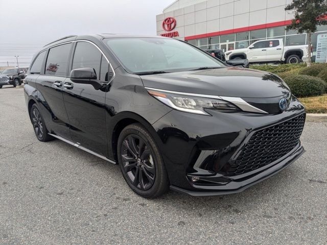 2022 Toyota Sienna XSE