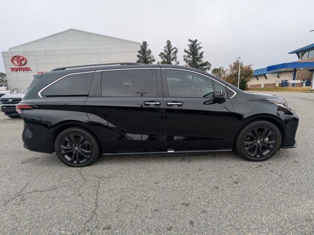 2022 Toyota Sienna XSE