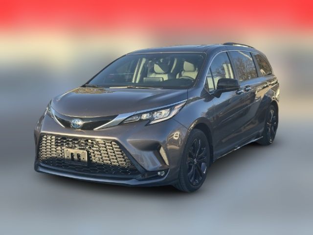 2022 Toyota Sienna XSE