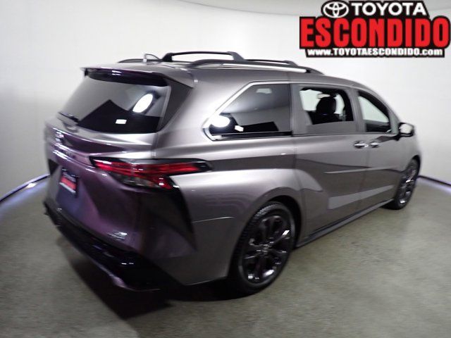 2022 Toyota Sienna XSE