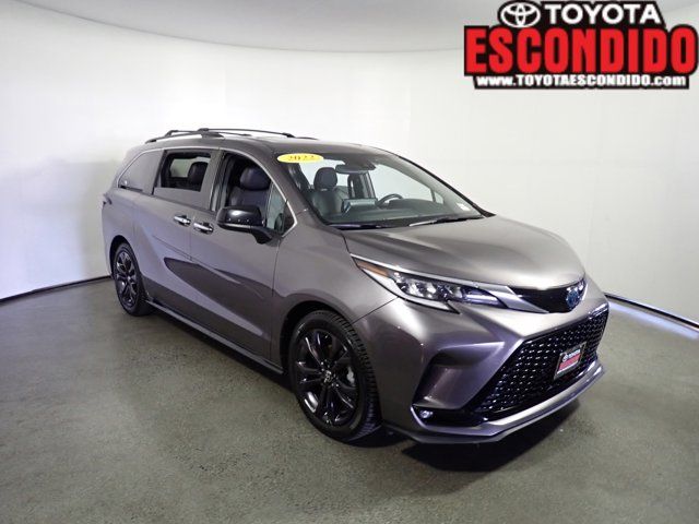 2022 Toyota Sienna XSE