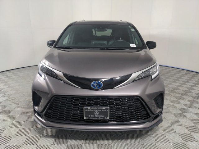 2022 Toyota Sienna XSE